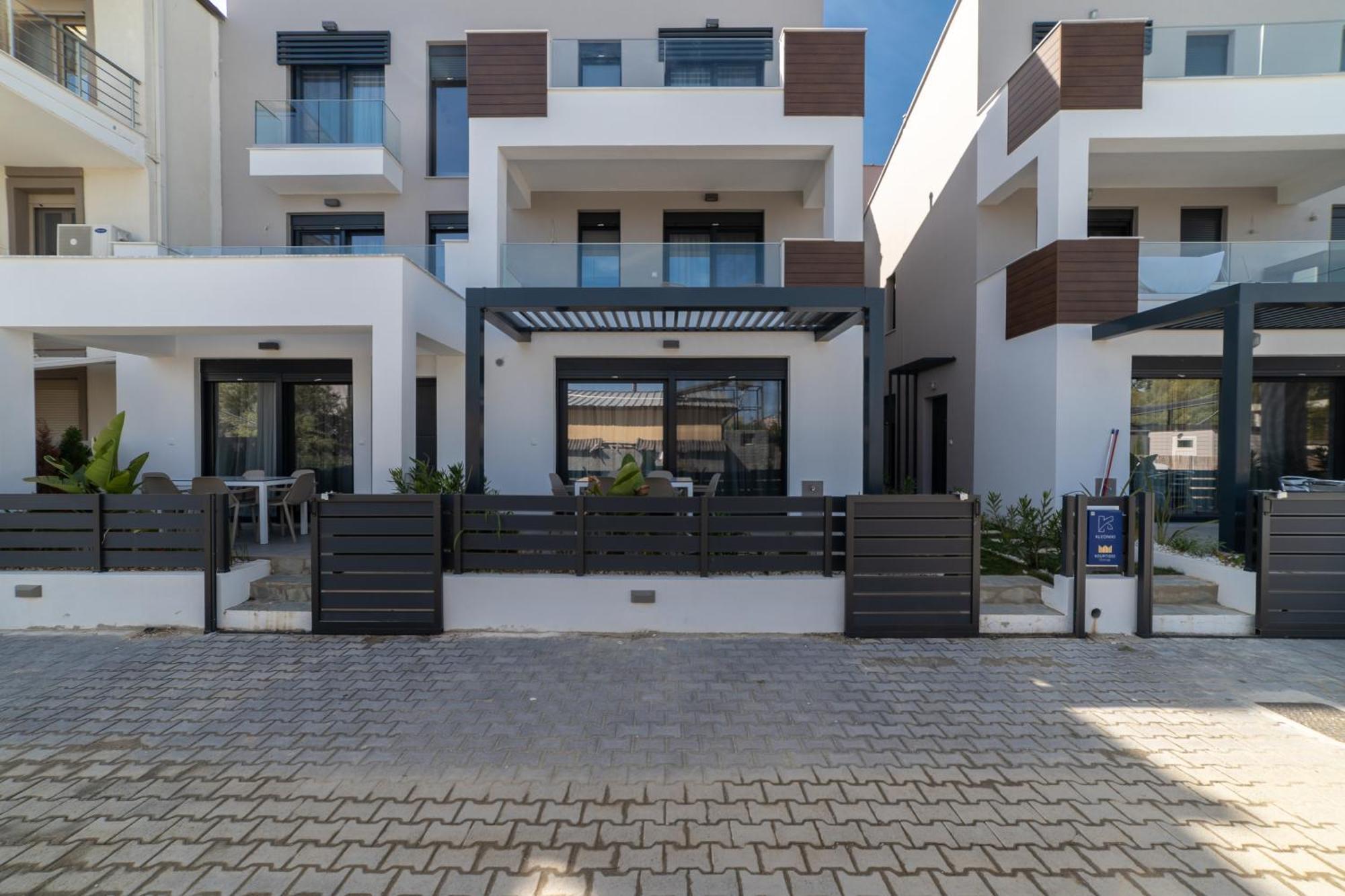 Kleoniki & Irida Residential Complexes Apartment Ofrinion Luaran gambar