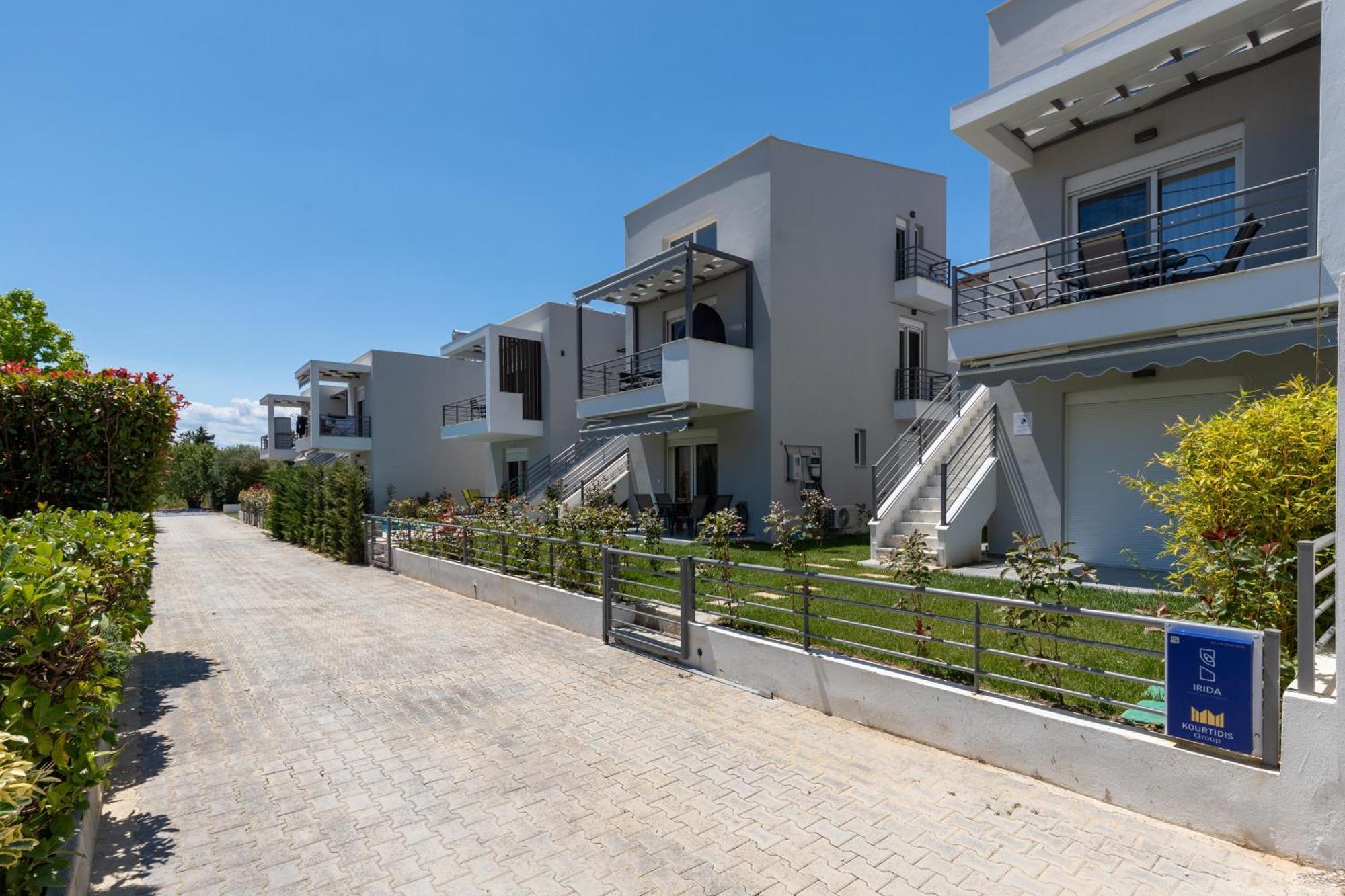 Kleoniki & Irida Residential Complexes Apartment Ofrinion Luaran gambar